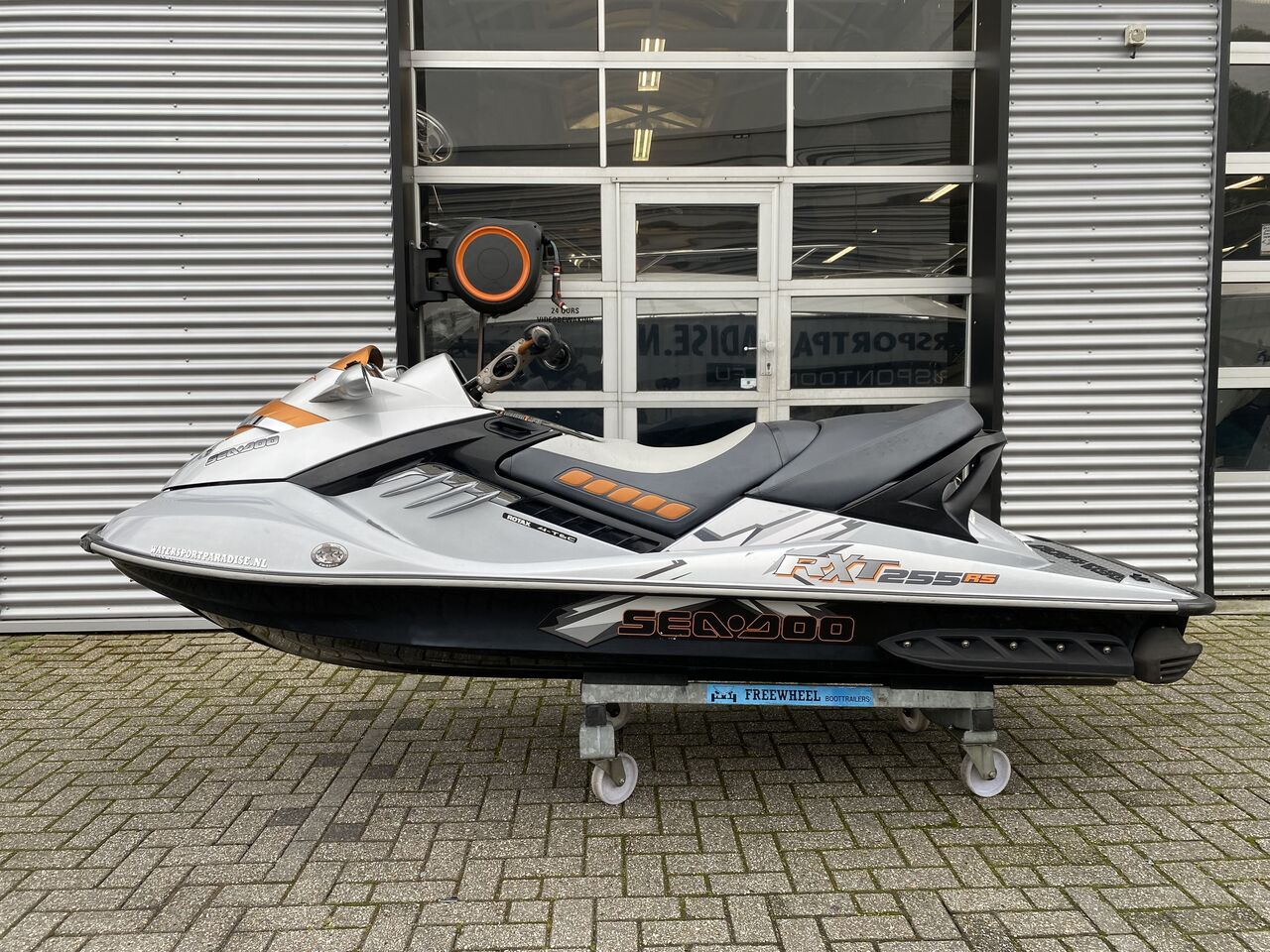 Sea-Doo RXT 255 RS - picture 2