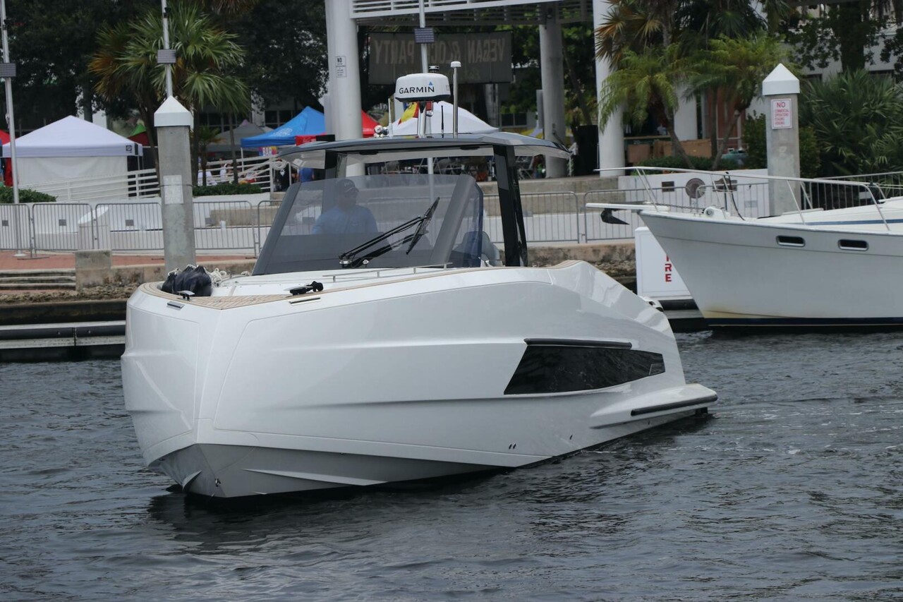Astondoa 377 Coupe Outboard - billede 2