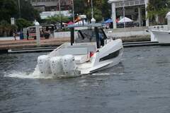 Astondoa 377 Coupe Outboard - picture 6