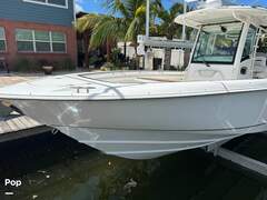 Boston Whaler 320 Outrage - picture 8
