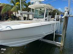 Boston Whaler 320 Outrage - picture 9