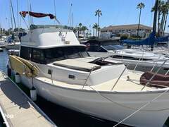 Mainship 34 Trawler - picture 8