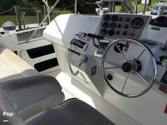 Carver 356 Aft Cabin - picture 8