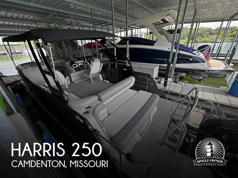 Harris Grand Mariner 250