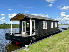 Homeship Vaarchalet 1250D Luxe Houseboat - resim 4