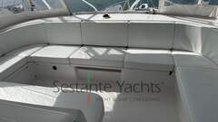 Hatteras 64 Convertible - picture 5