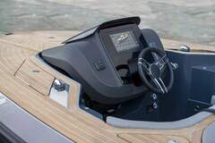 Evo Yachts T2 - picture 7