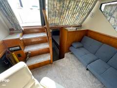 Carver 300 Aft Cabin - picture 8