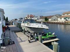 Sea Ray 370 Express Cruiser - picture 2