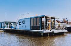 Campi 400 Houseboat - picture 2