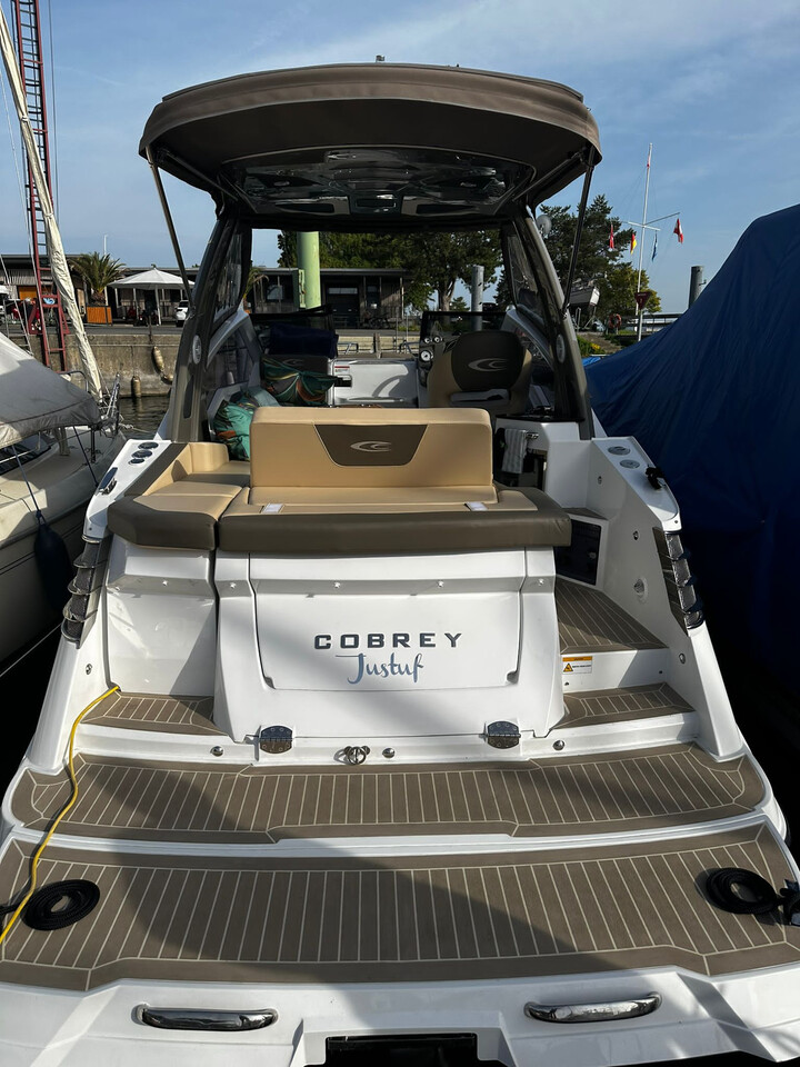 Cobrey 28 SC Vorführboot Modell 2023 auf Lager - picture 3