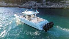 Boston Whaler Outrage 380 - picture 3