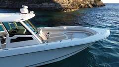 Boston Whaler Outrage 380 - picture 8