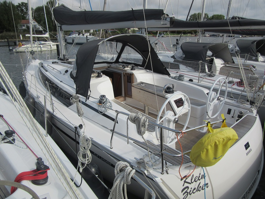 Bavaria Cruiser 34 (sailboat) for sale