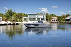 Cruisers Yachts 38 GLS - picture 7