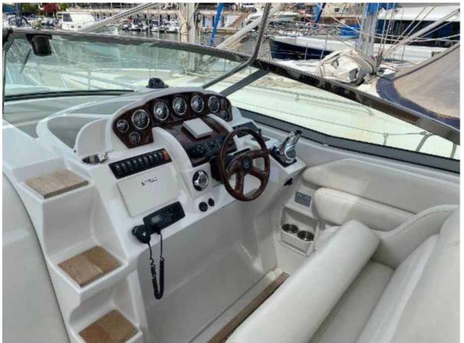 Crownline 340 CR - picture 3