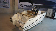 Quicksilver Activ 505 Open mit 50 PS Lagerboot - фото 5
