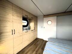Per Direct Campi 400 Houseboat (special Design) - picture 10
