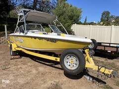 Moomba Outback Ski Boat - resim 10