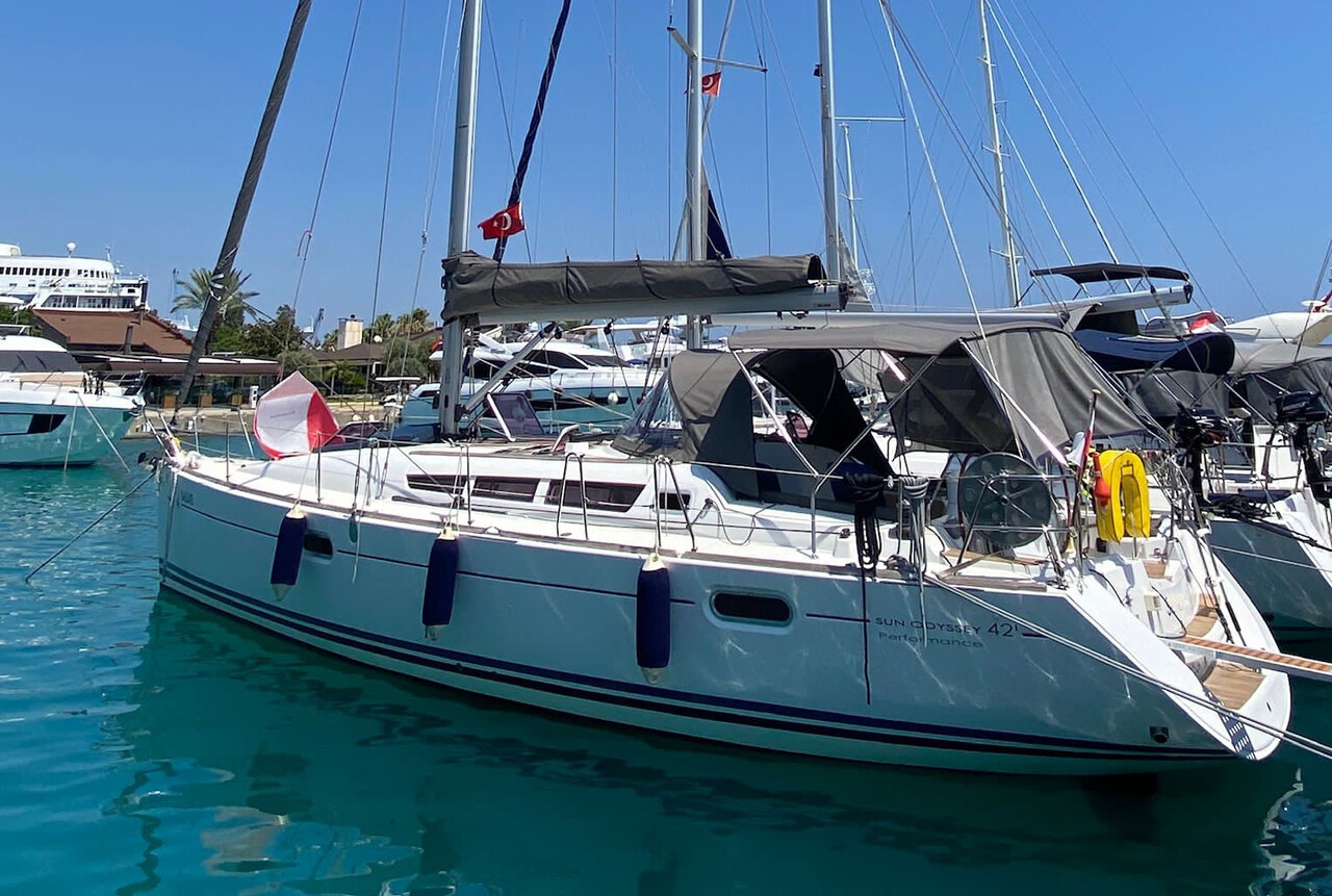 Jeanneau Sun Odyssey 42i Performance (sailboat) for sale