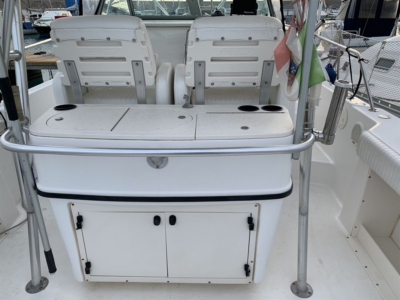 Boston Whaler Outrage 28 - picture 3