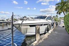 Cruisers Yachts 54 Cantius - picture 7