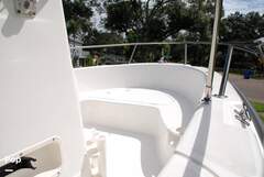 Boston Whaler 190 Outrage - picture 10