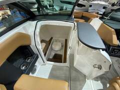 Four Winns H6 Outboard Bowrider - picture 8