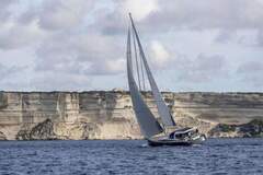Jeanneau Yachts 65 - picture 1