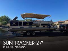 Sun Tracker Party Barge 27 Commander - image 1