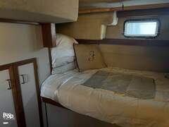Carver 3207 Aft Cabin - picture 8