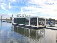 Modern 15 Houseboat - picture 2