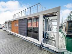 Modern 15 Houseboat - picture 1
