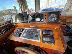 Northshore Yachts Fisher 30 - фото 2