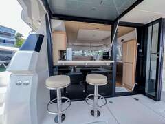 Aquila Yachts 44 - picture 7