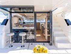 Aquila Yachts 44 - picture 4