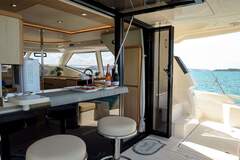 Aquila Yachts 44 - picture 6