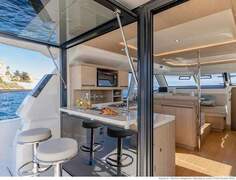Aquila Yachts 44 - picture 5