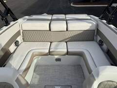 Crownline 240 SS - picture 10