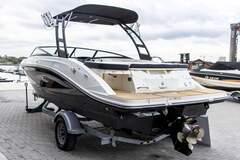 Sea Ray SPX 230 (MY2021) - picture 3
