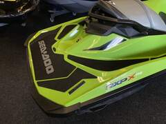 Sea-Doo RXP X-rs 300 (65uur) - picture 5
