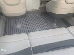 Crownline 210 - picture 9