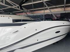 Sea Ray 230SPX - picture 2