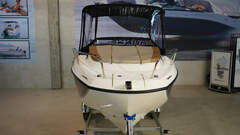 Quicksilver Activ 555 Cabin mit 80 PS Lagerboot - picture 5