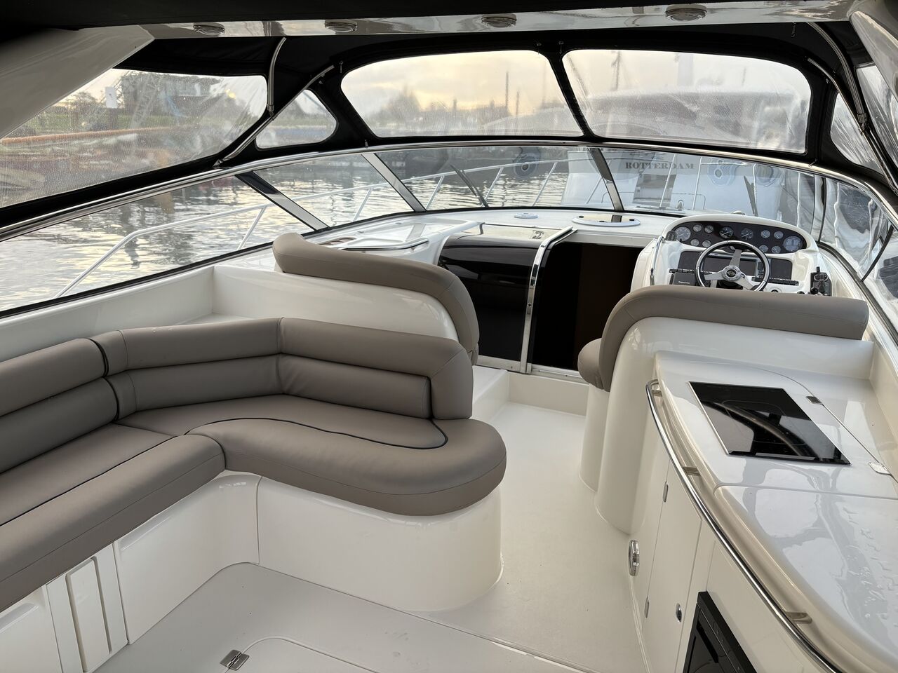 Sunseeker Camargue 47 - picture 3