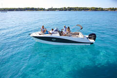 Quicksilver Activ 755 Sundeck mit 250PS Lagerboot - image 9