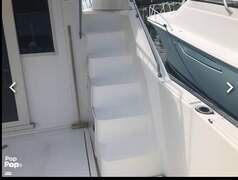Cruisers Yachts 4280 Express Bridge - picture 5