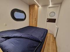 Campi 460 Houseboat - image 8