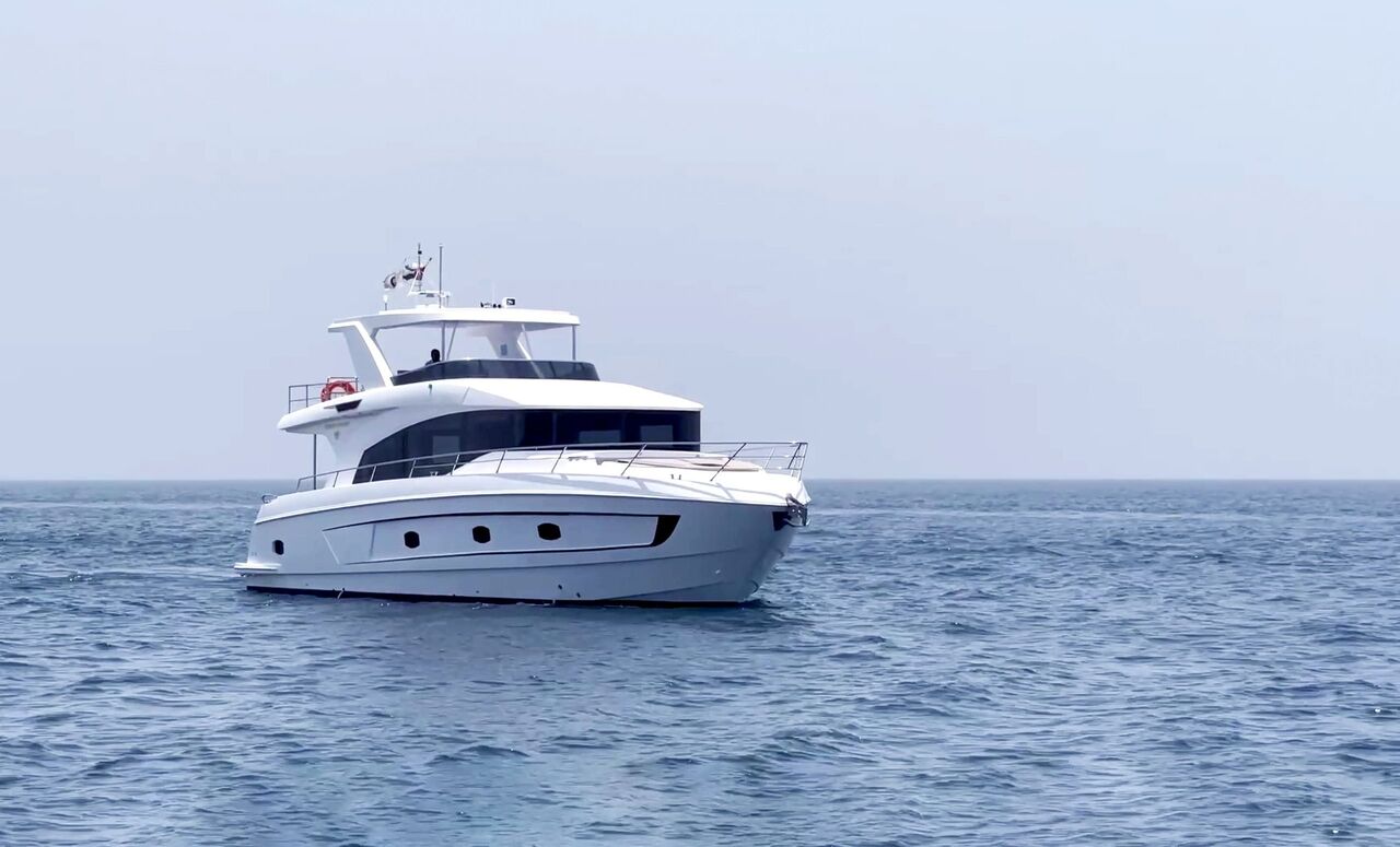 Majesty 62 M - picture 3