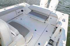 Boston Whaler Outrage 330 - picture 7